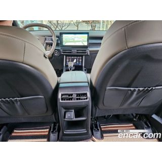 743751