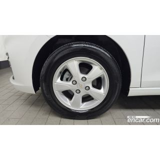 794605