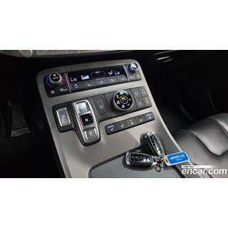 880980