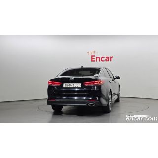 902911