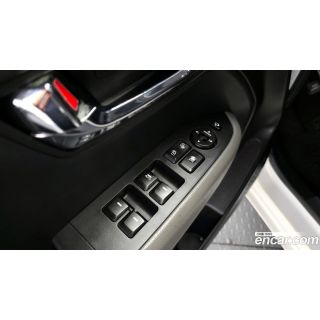 985137