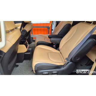 559745
