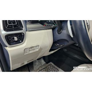325004