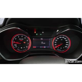 977363