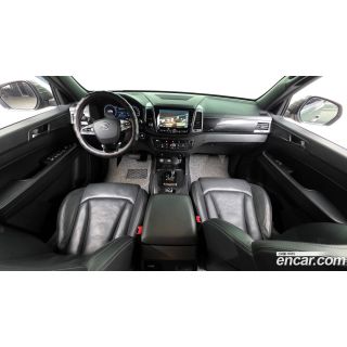 956831
