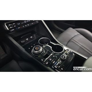 569011