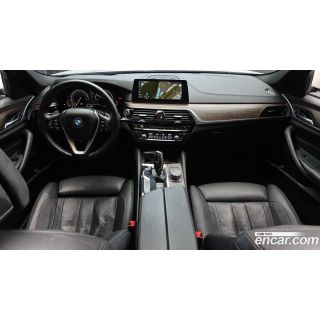 709633