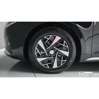 617718