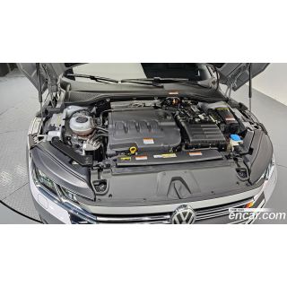 977497