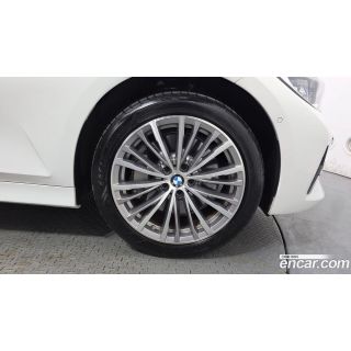 252230