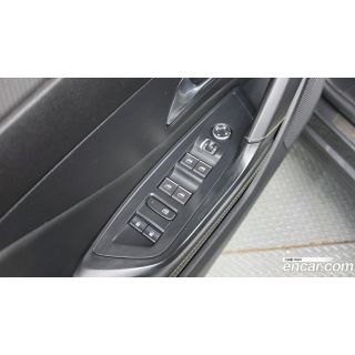 821132
