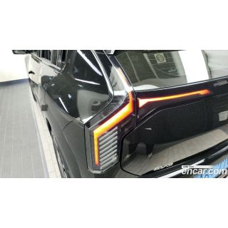 876742