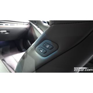 977473