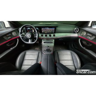 958023