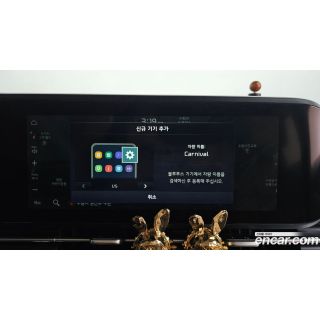 876351