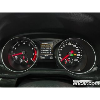 405228