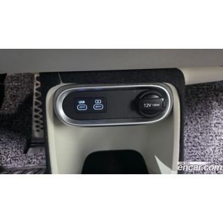 558100