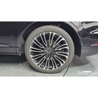 389991