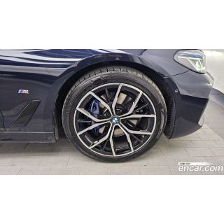 918923
