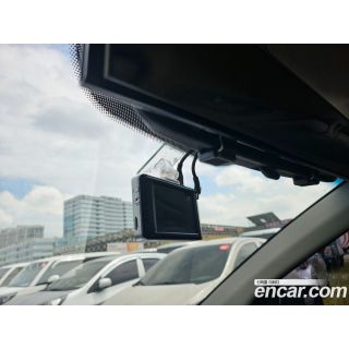 566797