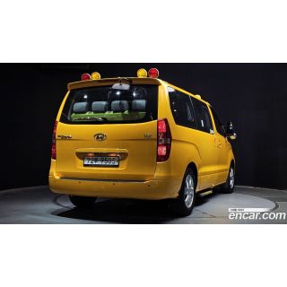 932358