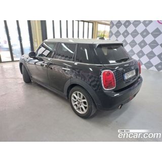 324648