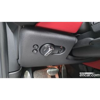 899922