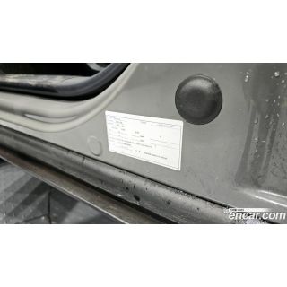 541643