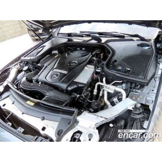 438451