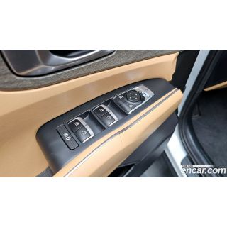 711011