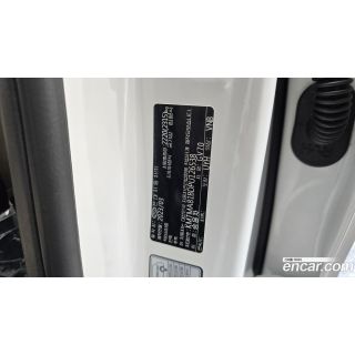727084