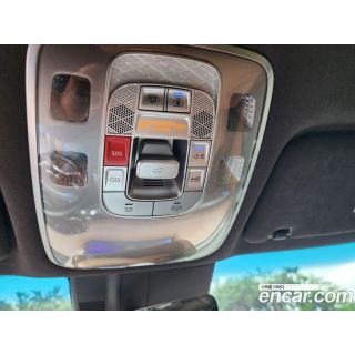 943377