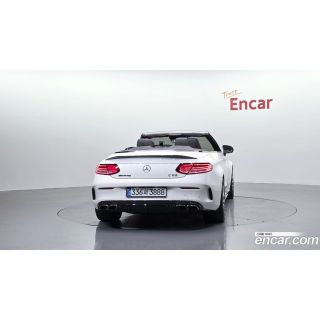 997208
