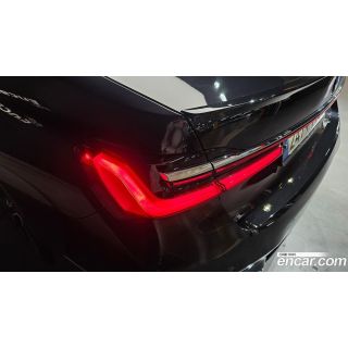 839301
