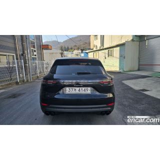 881246