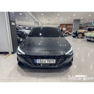 979725