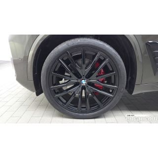 586328