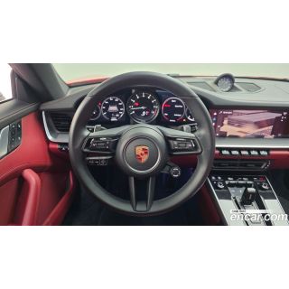 883778