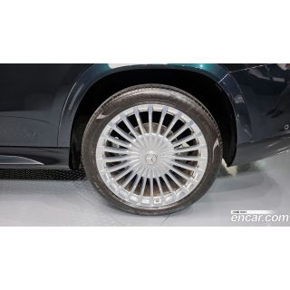 668240