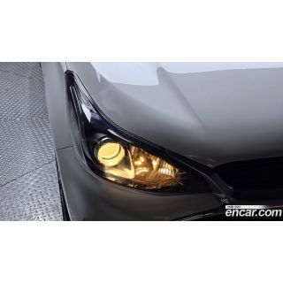 443990