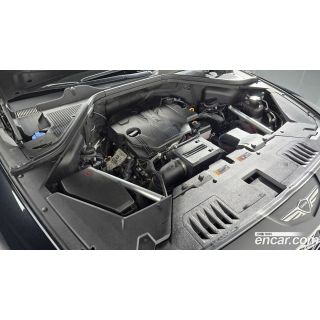 872903