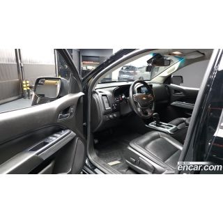 798932