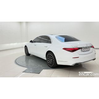 907302