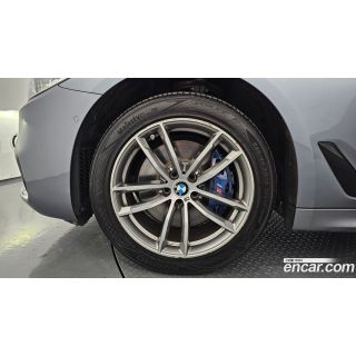 228808