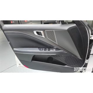 566081