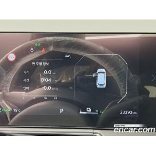 648725