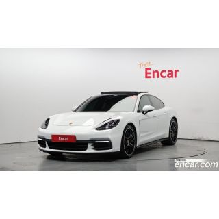 896856