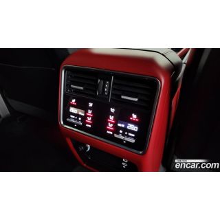 877469