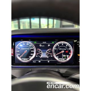 943343