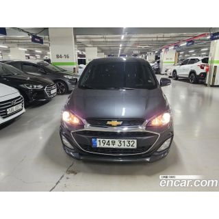 838332